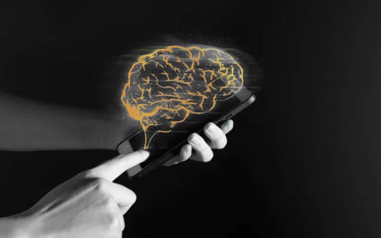 How Does Social Media Affect Our Consciousness?